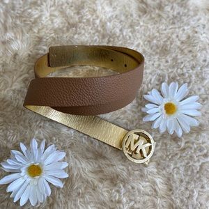 📦SOLD📦 Michael Kors Flippable Logo Belt